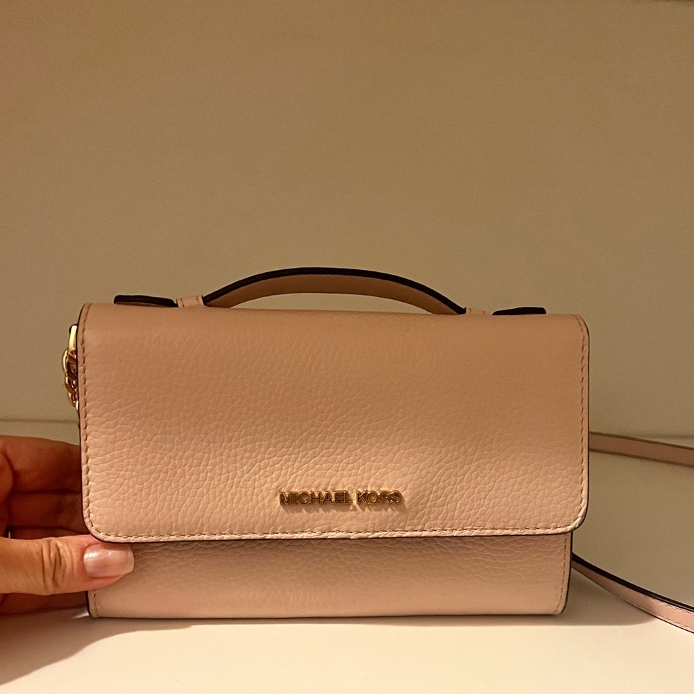 Michael Kors blush crossbody/phone holder
